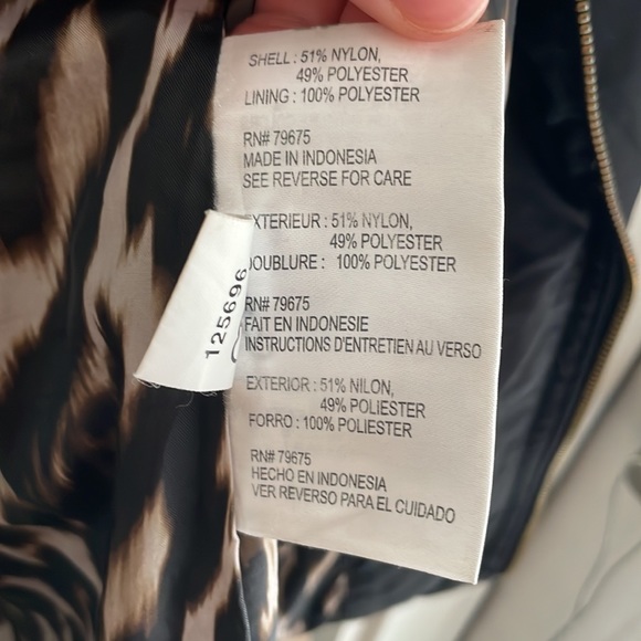 Michael Kors coat / jacket super comfy and the best on a rainy day - dress it up - Picture 9 of 13